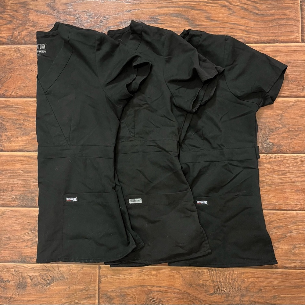 🖤BUNDLE OF 3🖤 Grey’s Anatomy | 3 Pocket Mock Wrap Scrub Top | S